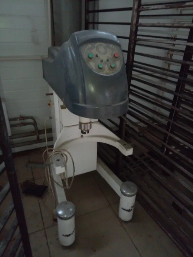Тестомес миксер Steno PL60L/3VP