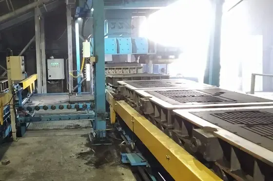 Полуавтоматическая формовочная опочная линия TAEJIN JCL-700B с горизонтальной линией разъема, размером формы 1100х1050х200/200