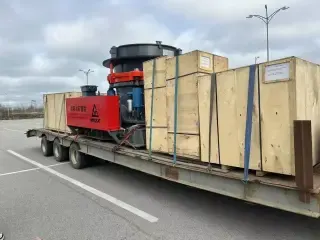 Многоцилиндровая гидравлическая конусная дробилка YHP300 STD F