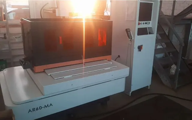 Электроэрозионный станок с ЧПУ AR60-MA