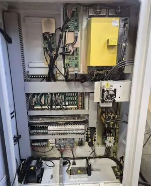 Токарный обрабатывающий центр с ЧПУ Feeler FTC-20L