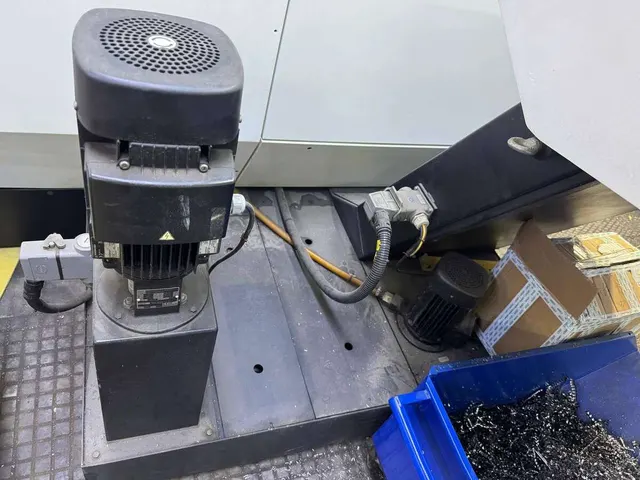 Обрабатывающий центр DMG MORI CMX 70 U 2017г.в.