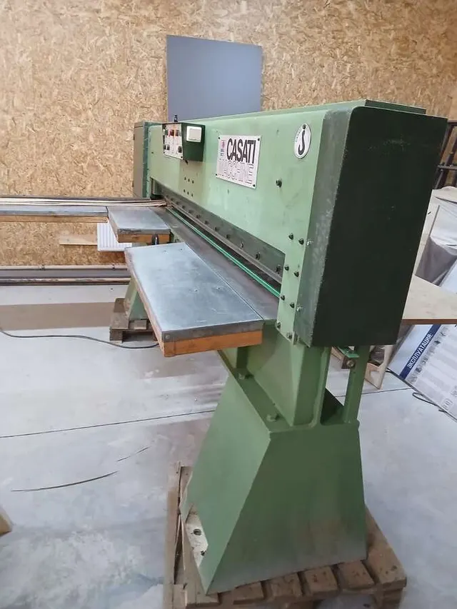 Гильотина для шпона Casati CIM 26