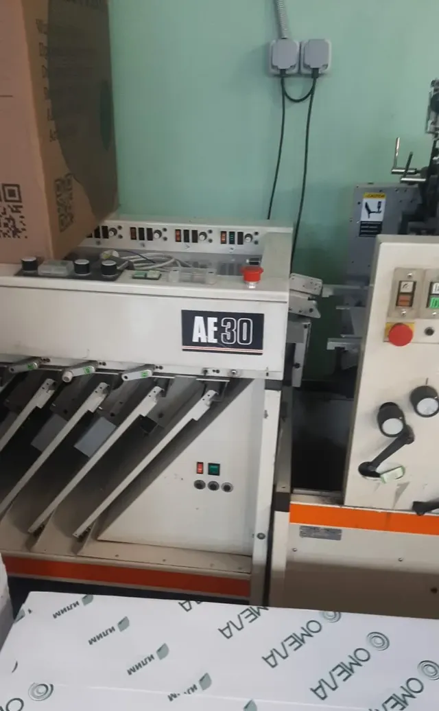 Листоподборочная машина (collator) Bourg AE30