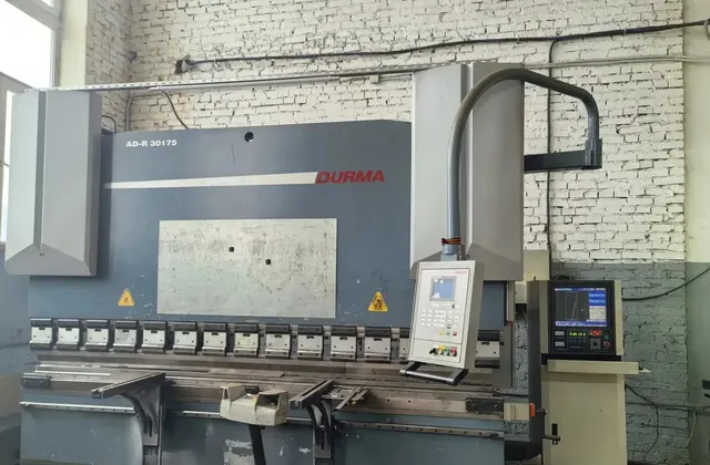 Вертикальный листогибочный пресс AD-R 30175