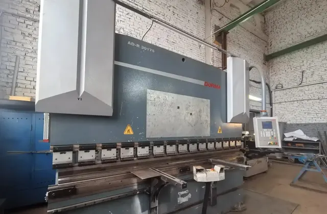 Вертикальный листогибочный пресс AD-R 30175