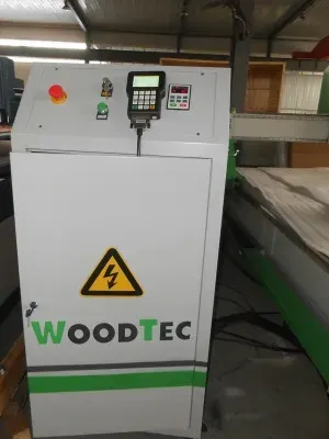 Фрезерно-гравировальный станок с ЧПУ с токарной осью WoodTec HR 1325