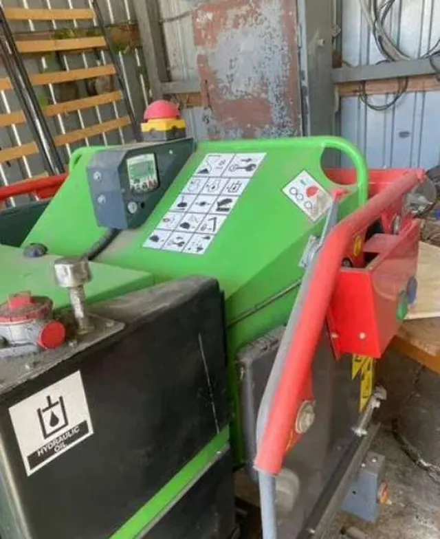 Измельчитель веток GreenMech