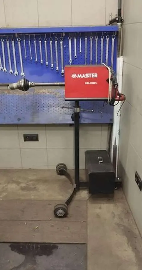 Станок для проточки тормозных дисков Master DBL-802DL