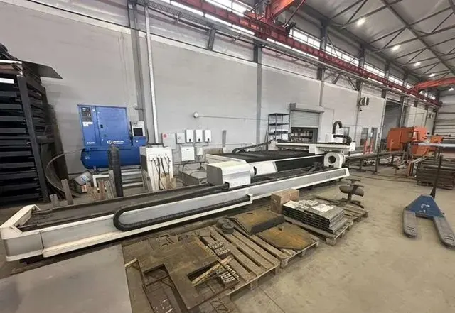 Лазерный станок с труборезом Bodor A3T6 3000W