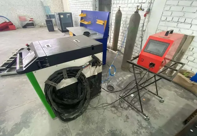 Установка лазерной сварки HW-D (Raycus, 1500 Вт)