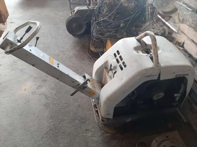Виброплита Tremix MV480