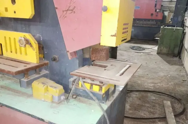 Пресс-ножницы Q35Y-30 Hydraulic Iron Worker Q35Y
