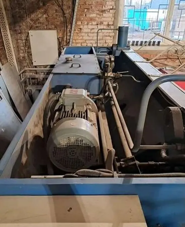 Ножницы гильотинные гидравлические QC11Y 8x3100