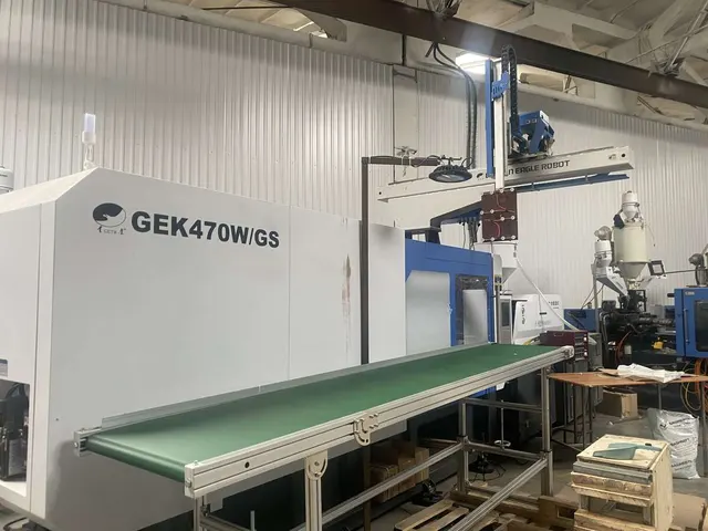 Термопластавтомат GEK 470WGS WITH ELECTRIC CHARGIN