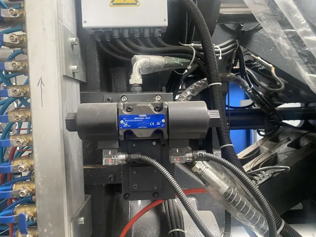 Термопластавтомат GEK 470WGS WITH ELECTRIC CHARGIN
