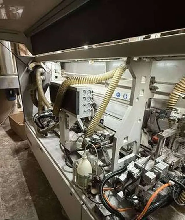 Кромкооблицовочный станок AKRON 1440-A-BIESSE 2020