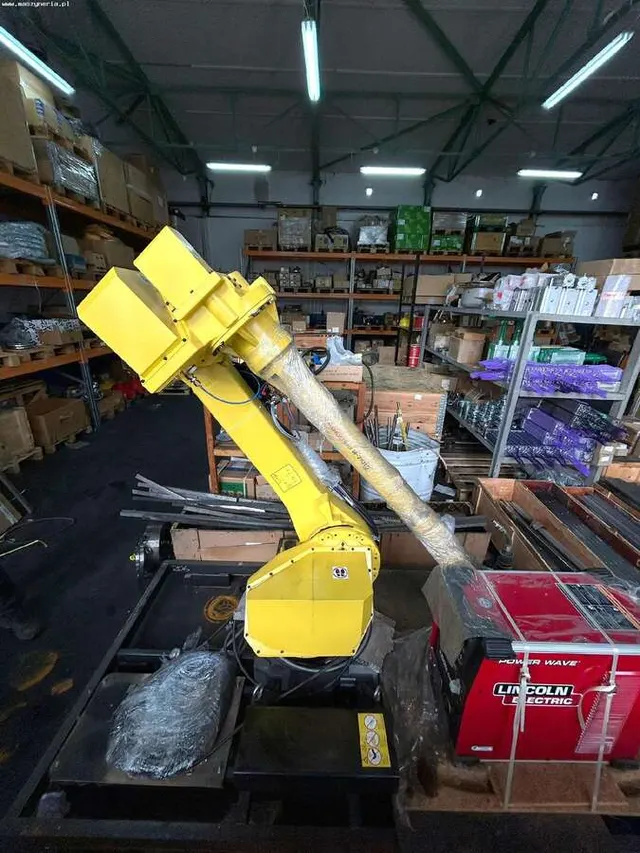 Роботизированная сварочная станция FANUC M-710iC