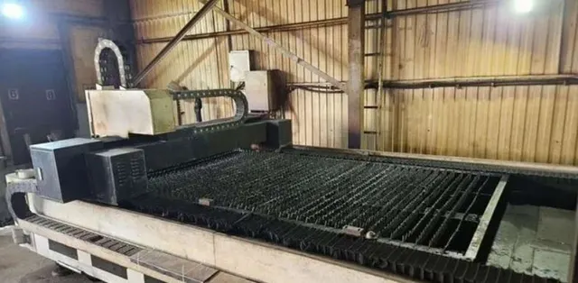 Станок лазерной резки металла XTLaser H1530 RAYCUS