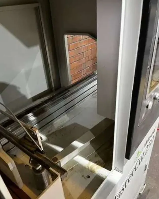 Торцовочный станок EcoWood MasterCut 250/6,3