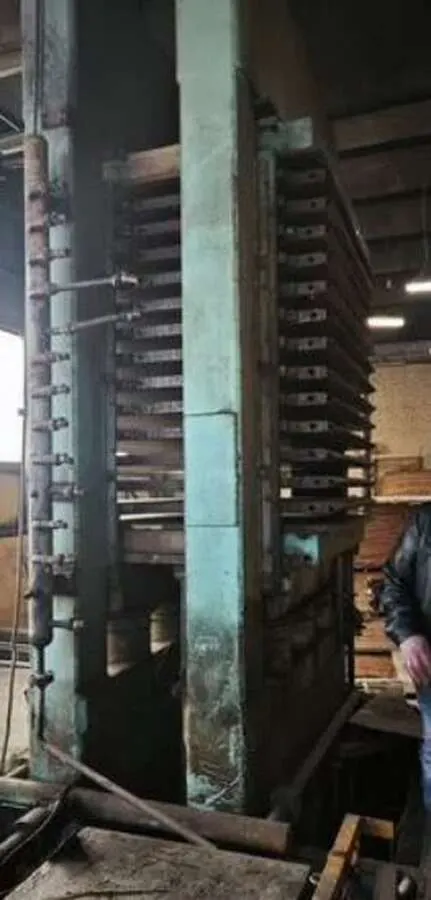 Пресс горячий для фанеры