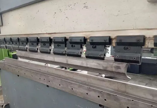 Пресс листогибочный Haco Erms 25-75 с ЧПУ