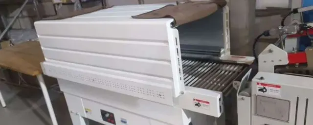 Термоусадочный аппарат Hualian Machinery