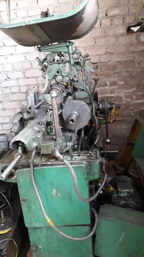 Станок токарный продольного точения автомат 11Т16А