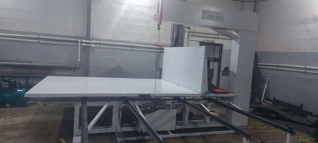 Вертикальный станок для резки поролона DTLQ-4L