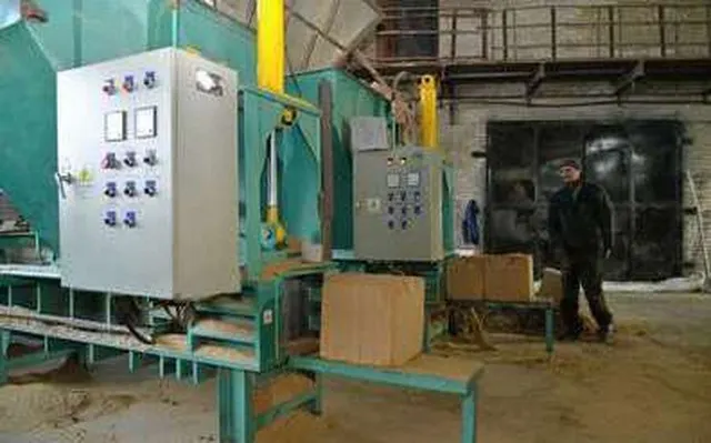 Пресс гидравлический для прессования опилок