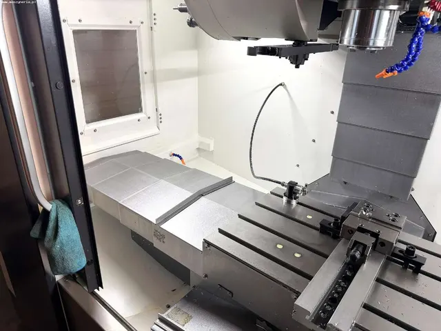 Обрабатывающий центр Cormak Mill 850 с ЧПУ