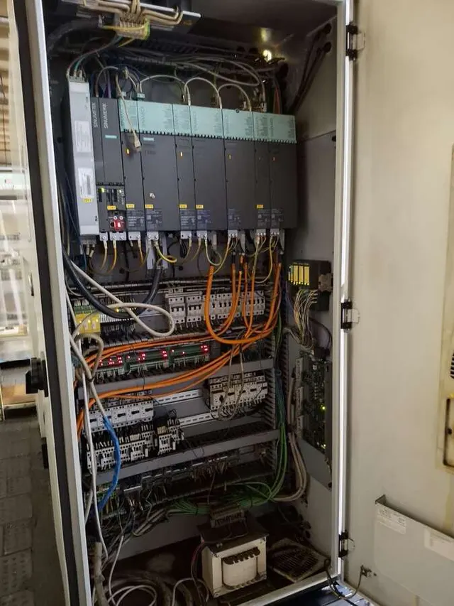 Фрезерный обрабатывающий центр U5 620 2009г.в.