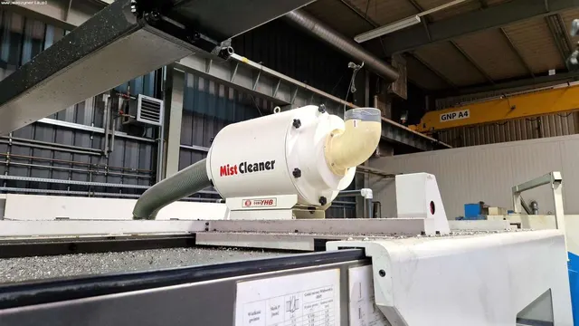 Обрабатывающий центр с ЧПУ DOOSAN VM 960L
