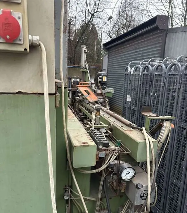 Установка для сварки продольных швов
