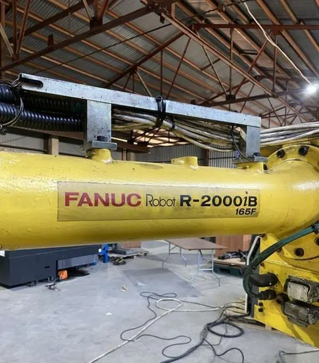 Промышленный робот Fanuc R-2000iC/165F