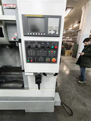 Фрезерный обрабатывающий центр SVM 55 24000 RPM