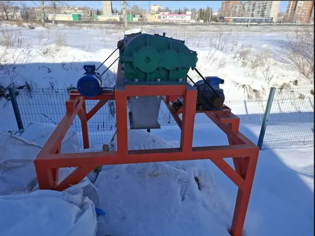 Шредер для пластика двухвальный