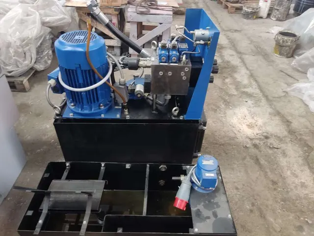 Резьбонакатной станок UPWS25 c новой гидростанцией
