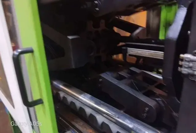 Термопластавтоматы Titan и Plastic Machiner