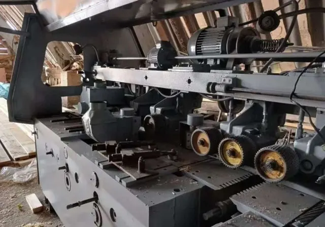 Станок строгальный четырёхсторонний С25-4А