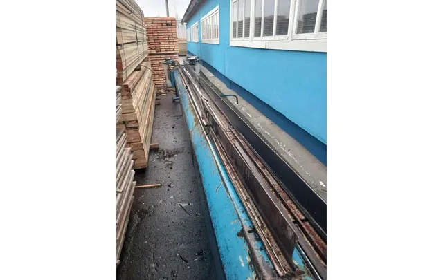Конвейер для разделения горбыля и бруса