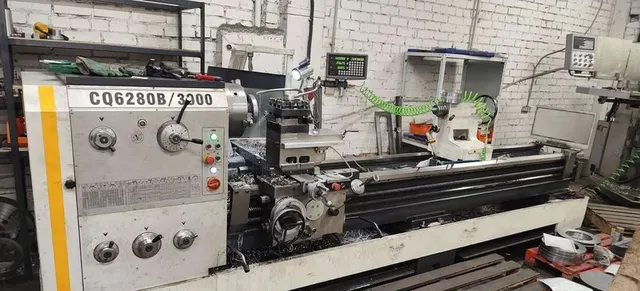 Станок токарно-винторезный CQ6280B/3000