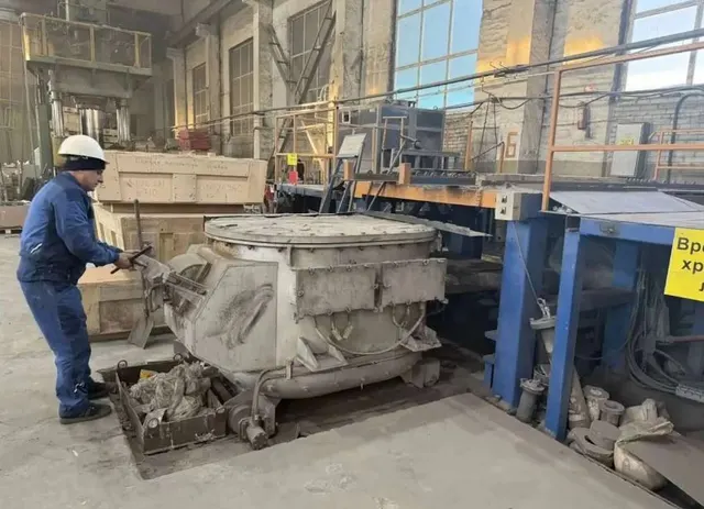 Машина для литья алюминия низкого давления J456С