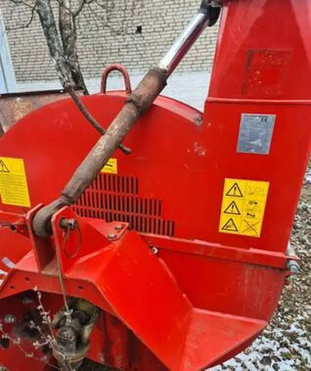 Щепорубильная машина Farmi Forest 260