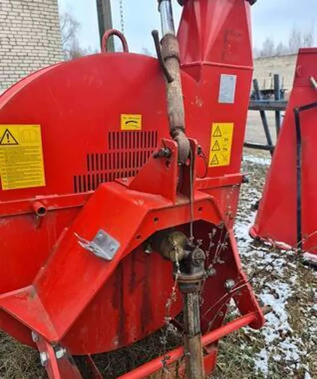 Щепорубильная машина Farmi Forest 260