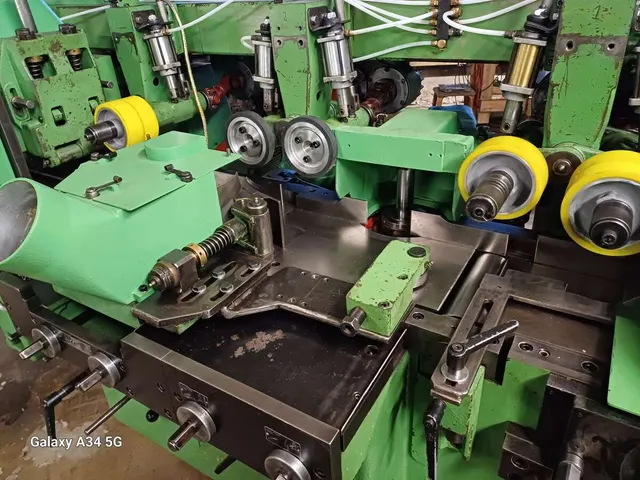 Четырёхсторонний станок Weinig Hidromat H22B 9шп