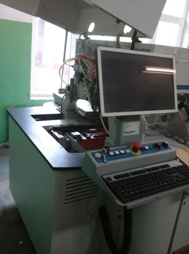 Сверлильно-присадочный центр CNC 1000 с ЧПУ
