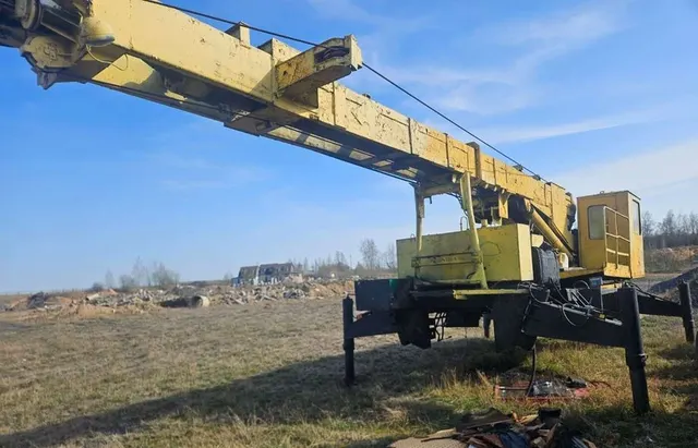 Буровая установка БКМ 1513, 2005 г.в.