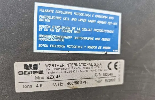 Ножничный подъемник WERTHER International BZX45