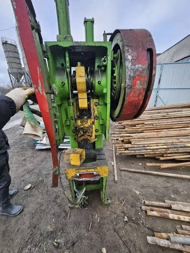 Пресс кривошипный КД2124, 25 тонн